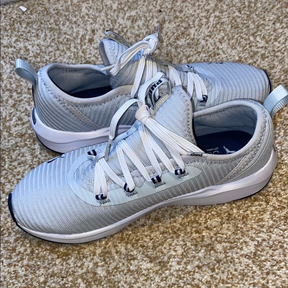 Puma Light Gray Athletic Sneakers Women 7.5 - Picture 12 of 14